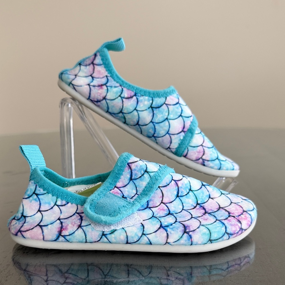 Kids Aqua Mermaid‎ Scale Water Shoes - Teal/Pink. Size 9/10 Toddler.